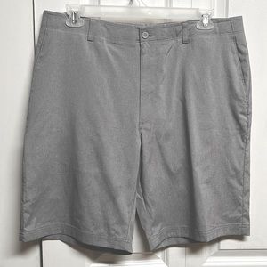 Jack Nicklaus Stay Motion Plus Gray 5 Pocket Microfiber Shorts Size 38 NWT
